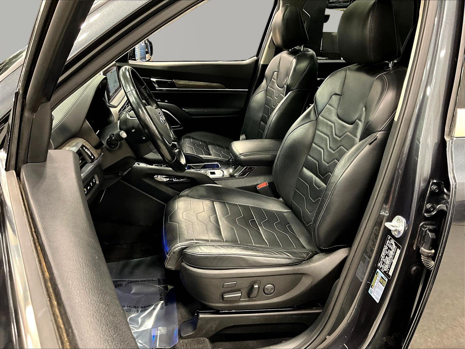Used 2020 Kia Telluride SX w/ SX Prestige Package AWD/4WD image 21