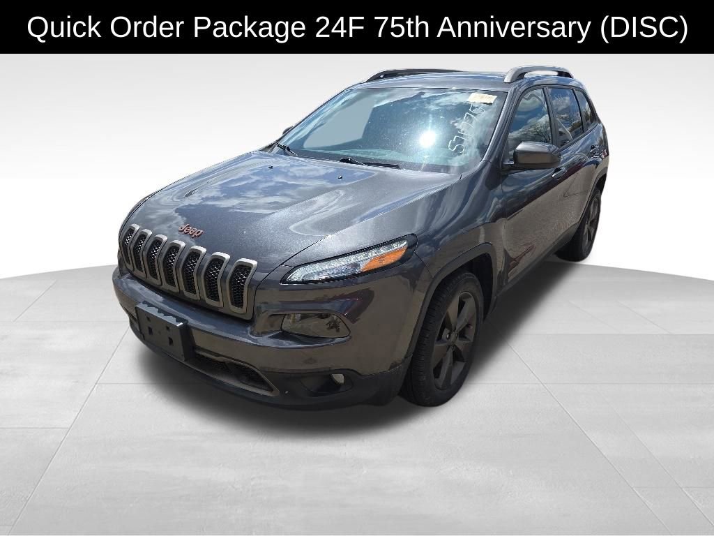 Used 2017 Jeep Cherokee Latitude FWD image 7