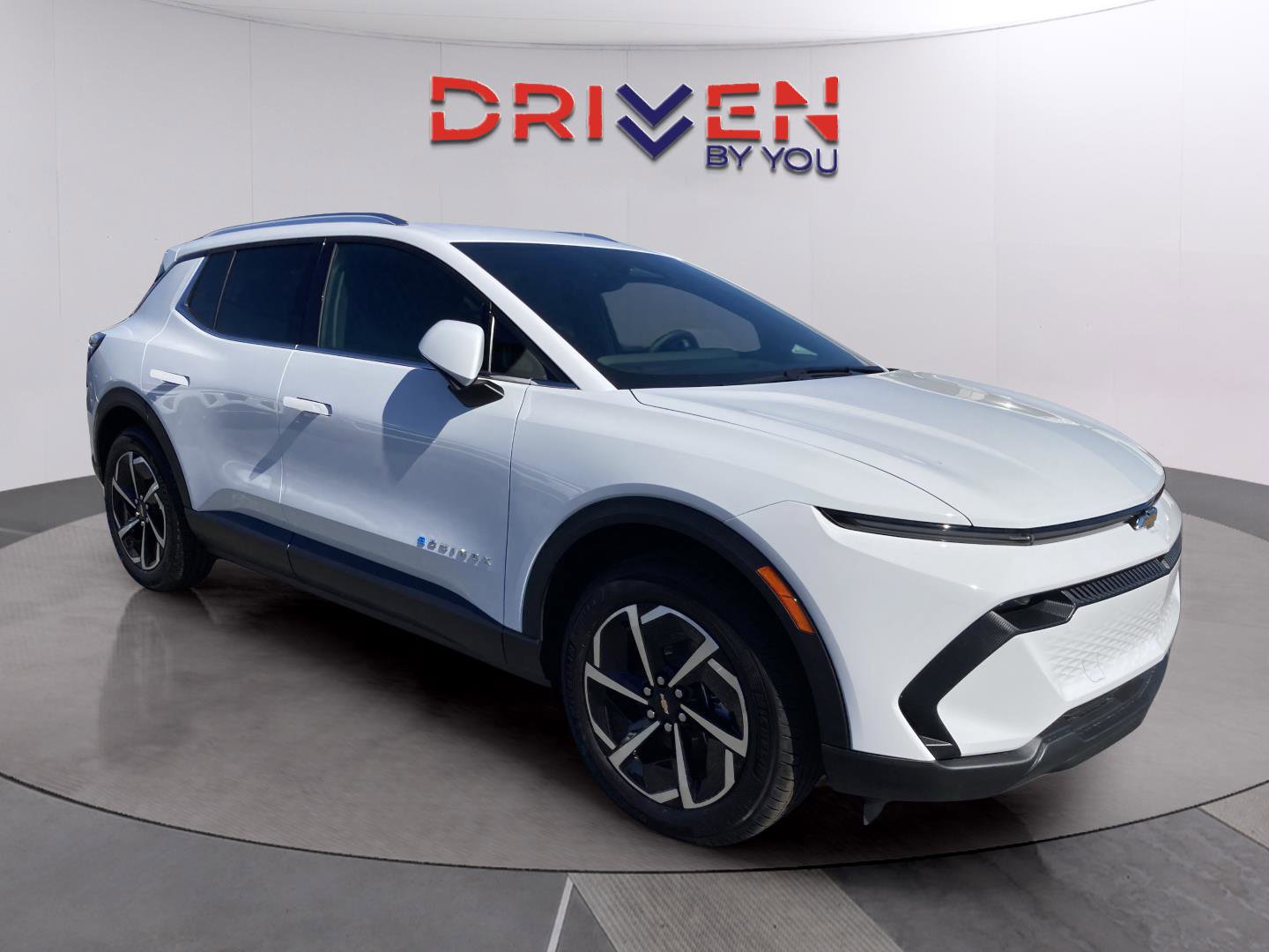 New 2026 Chevrolet Equinox EV LT image 8