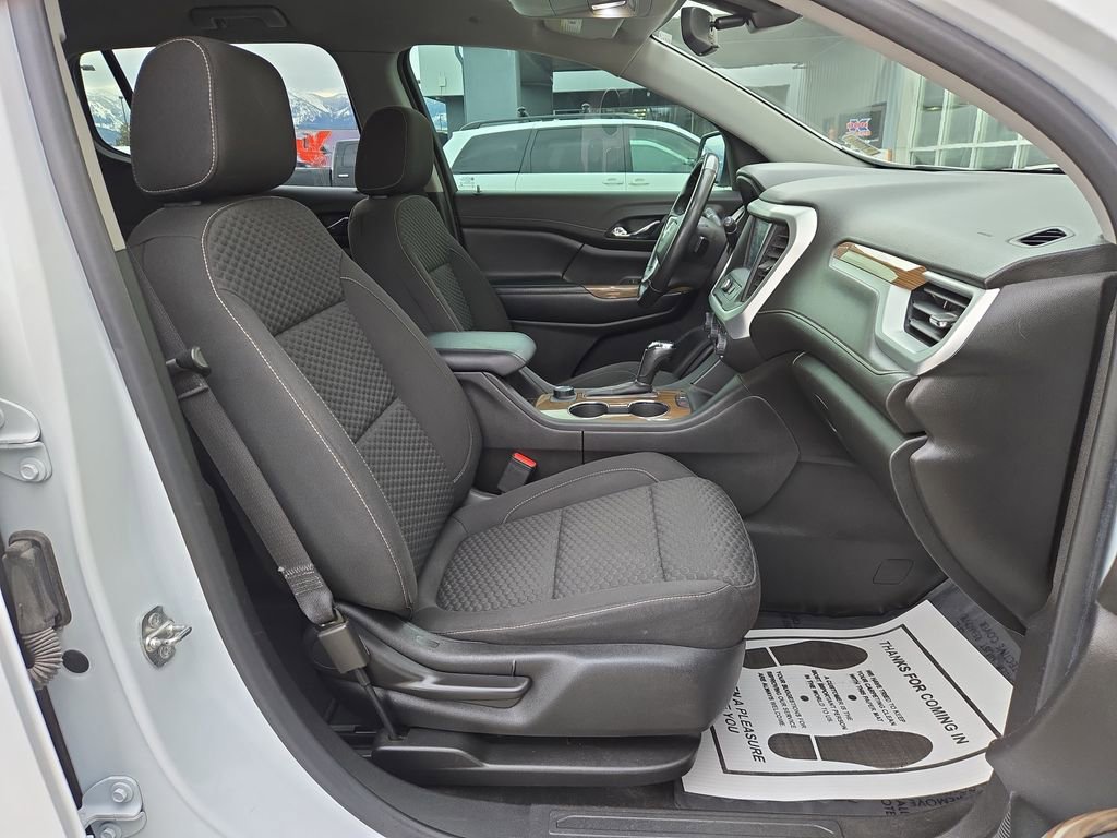 Used 2019 GMC Acadia SLE image 18