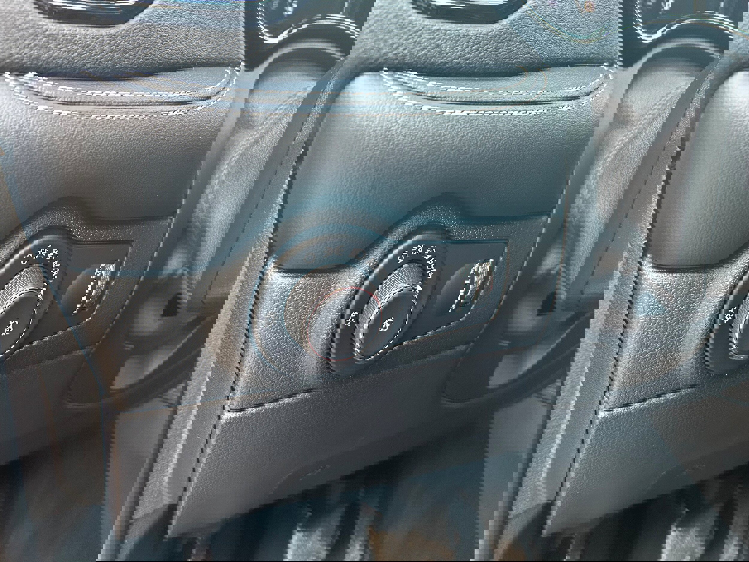 Used 2023 Dodge Durango SRT image 19