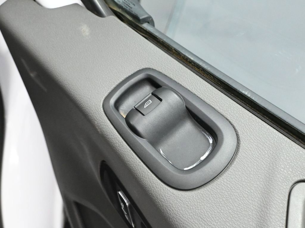 Used 2023 Ford Transit 350 XL image 45