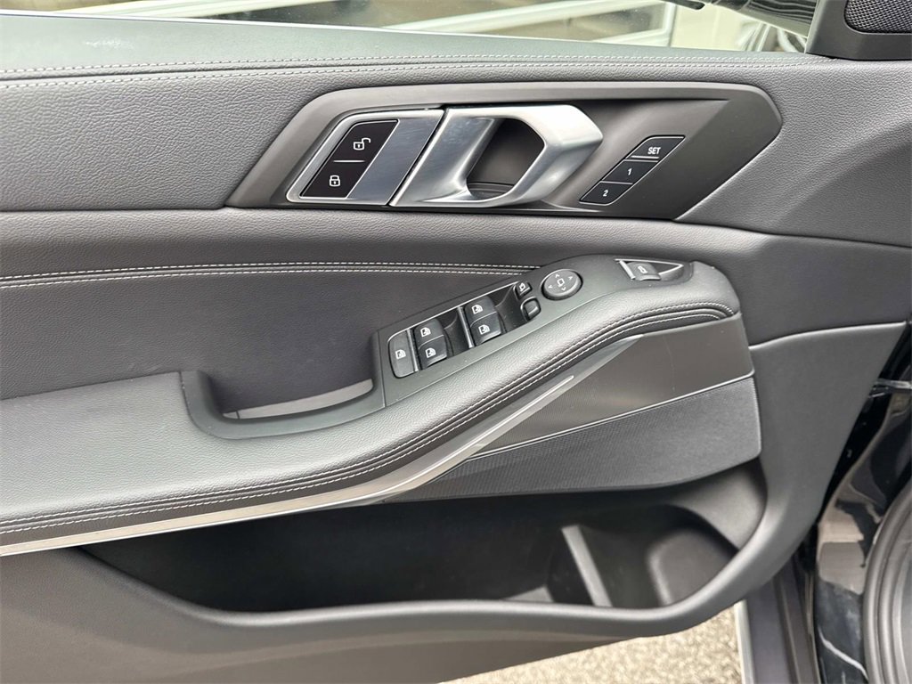 Used 2022 BMW X5 xDrive40i w/ Premium Package image 17
