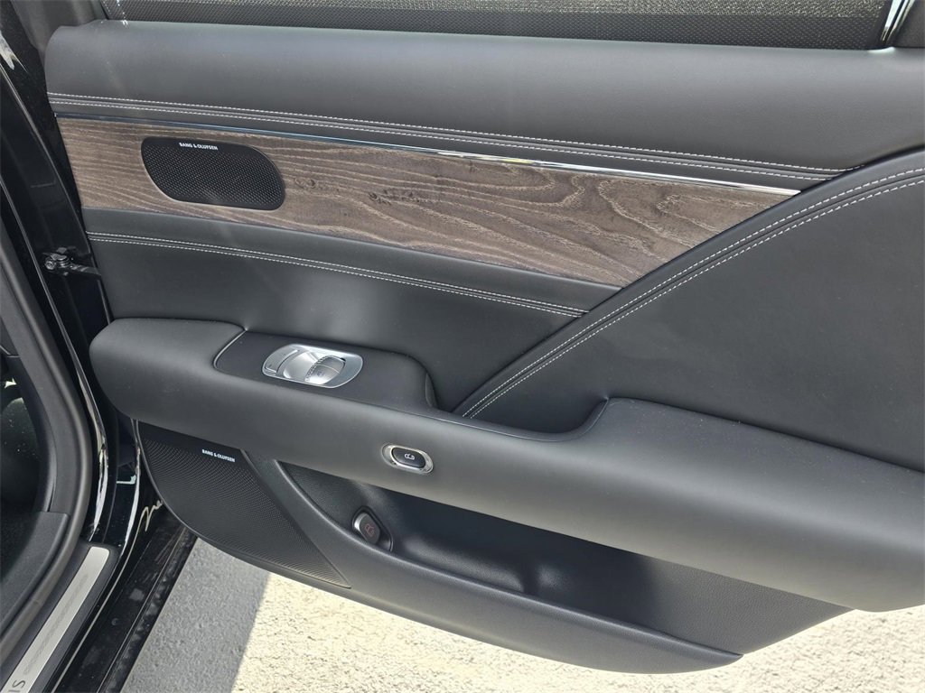 Used 2024 Genesis G90 3.5T image 26