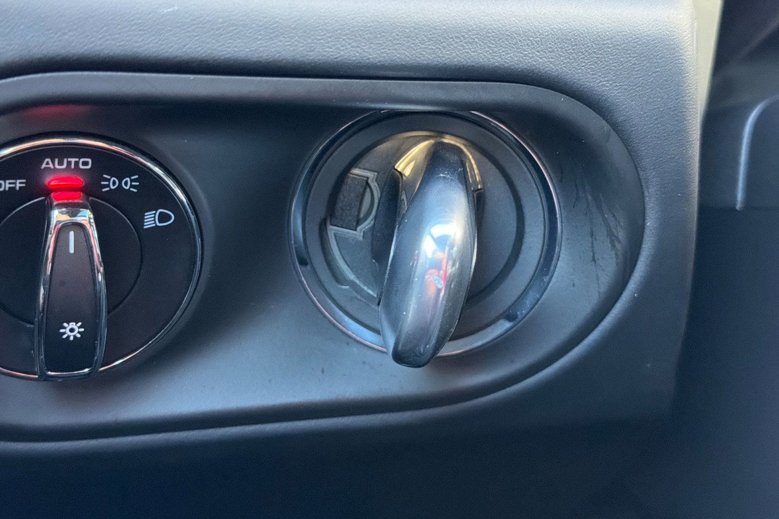 Used 2025 Porsche Macan GTS image 30