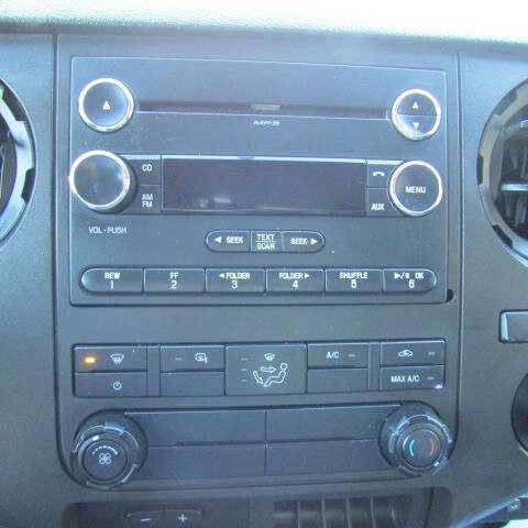 Used 2015 Ford F250 XL w/ Power Equipment Group image 14