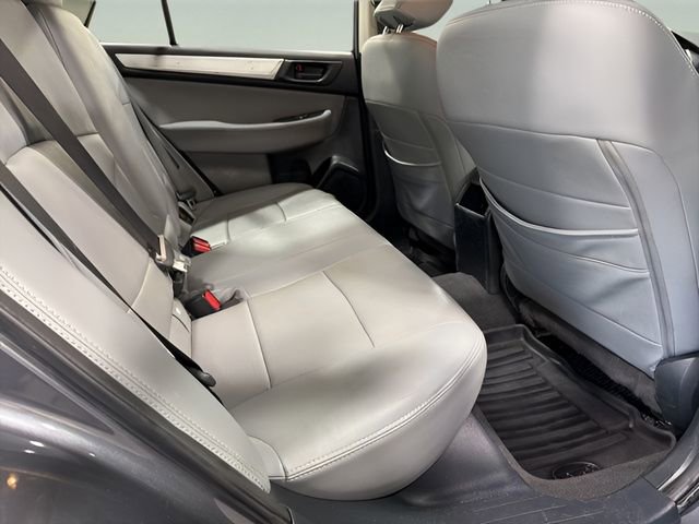 Used 2019 Subaru Outback 2.5i AWD/4WD image 32