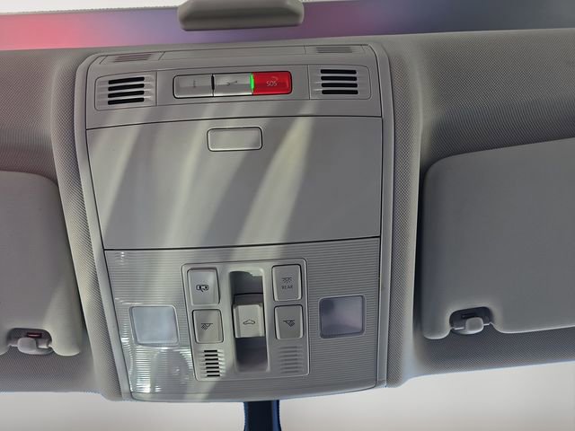 Used 2020 Volkswagen Golf 4-Door image 29