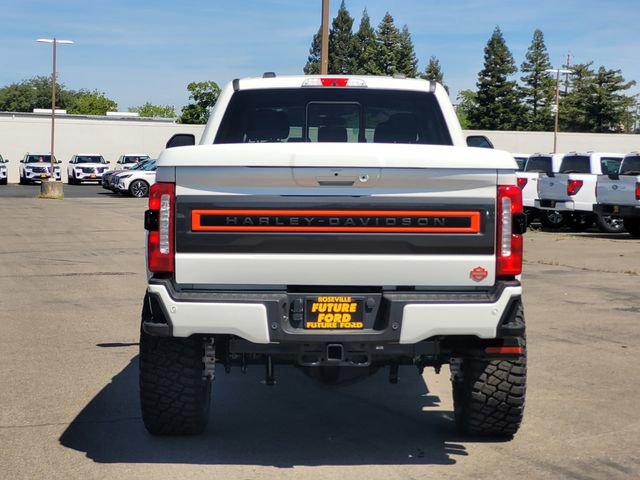 New 2026 Ford F250 Lariat w/ Black Appearance Package image 5