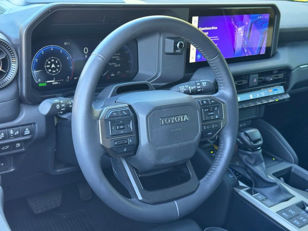 Used 2024 Toyota Land Cruiser image 21