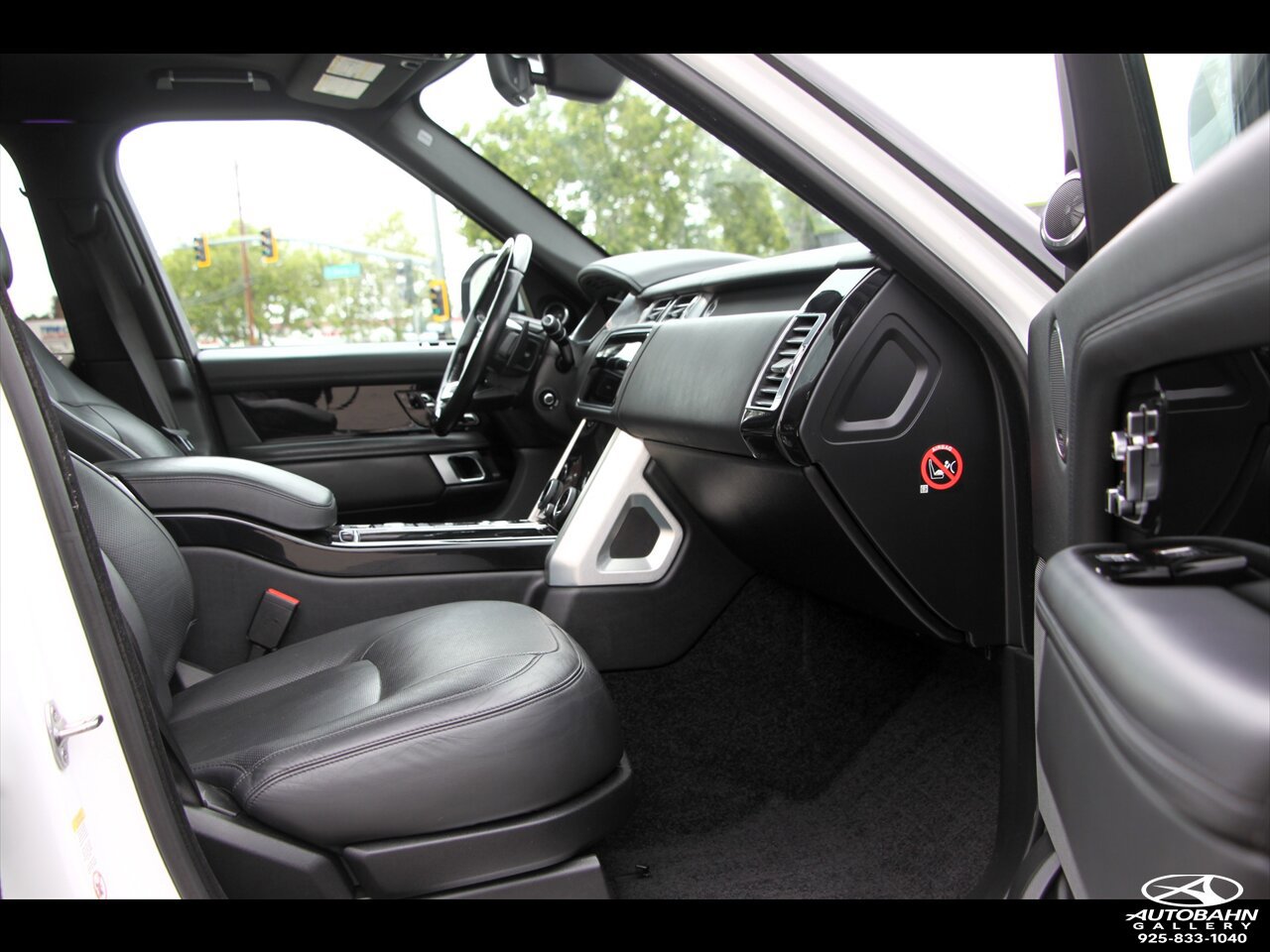 Used 2019 Land Rover Range Rover HSE AWD/4WD image 35