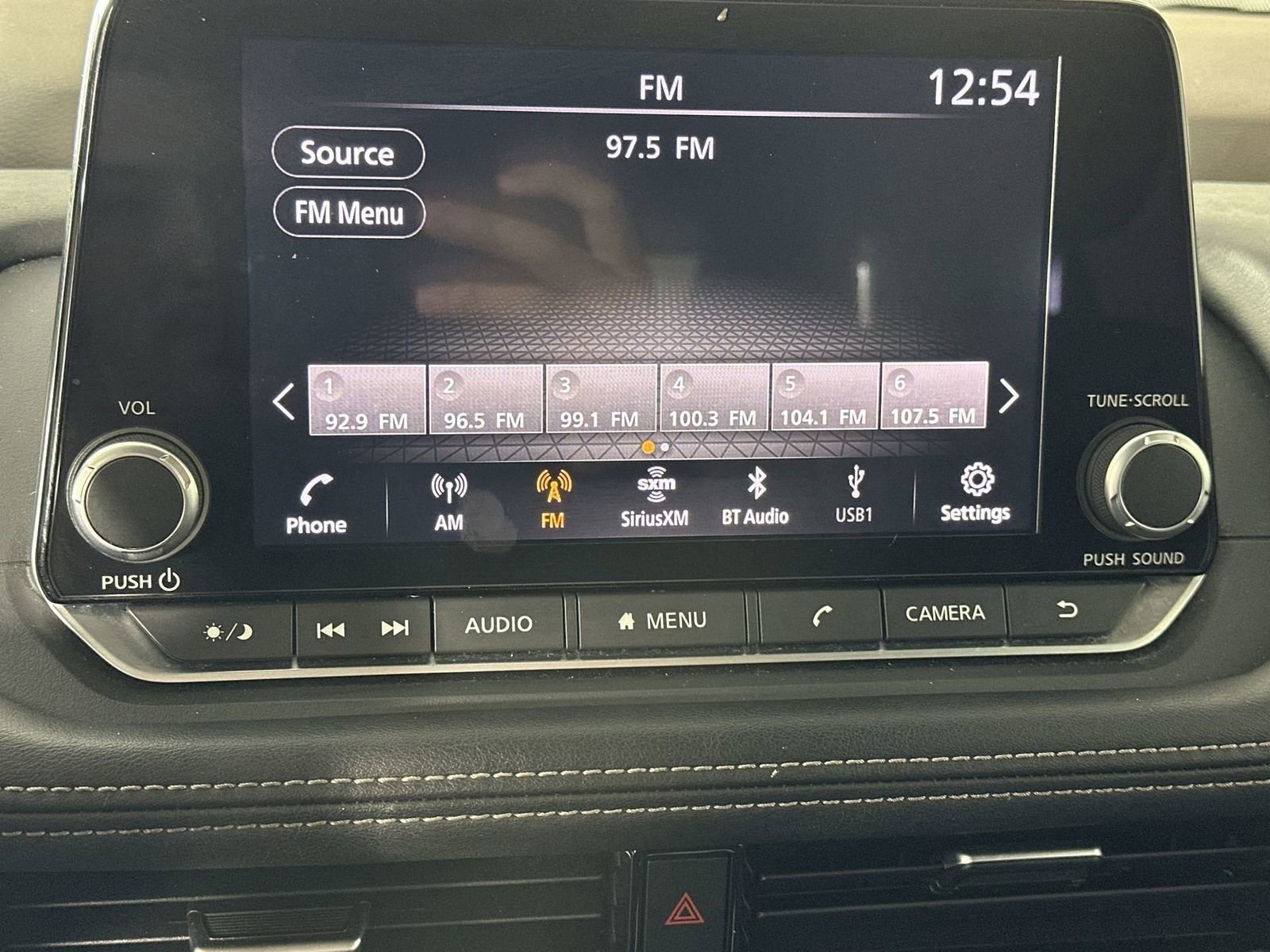 Used 2022 Nissan Rogue SV AWD/4WD image 18