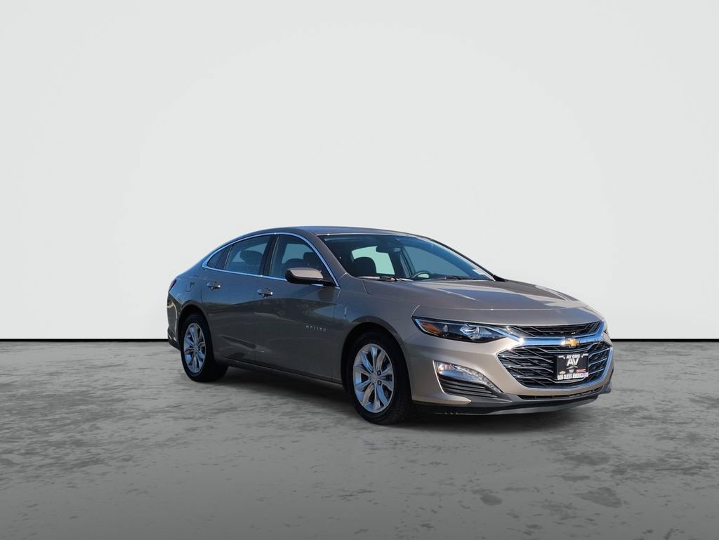 Used 2023 Chevrolet Malibu LT w/ Driver Confidence Package FWD image 2