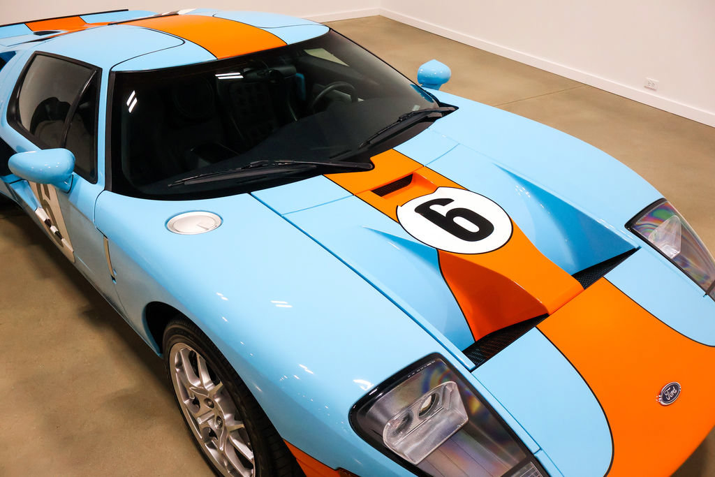 Used 2006 Ford GT RWD image 74
