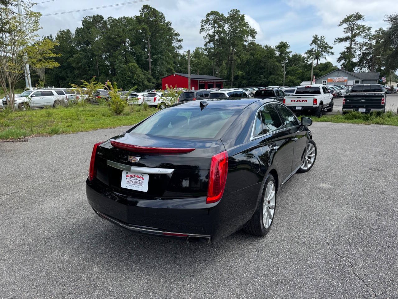 Used 2017 Cadillac XTS Luxury FWD image 6