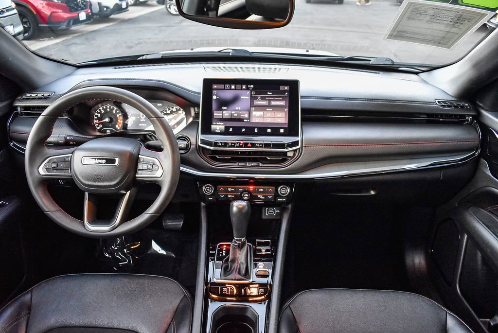 Used 2023 Jeep Compass Trailhawk image 13