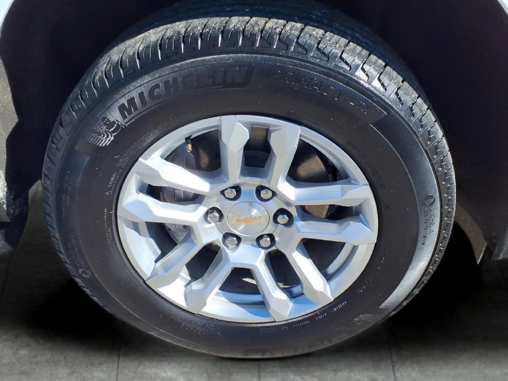 Used 2025 Chevrolet Tahoe LT AWD/4WD image 9