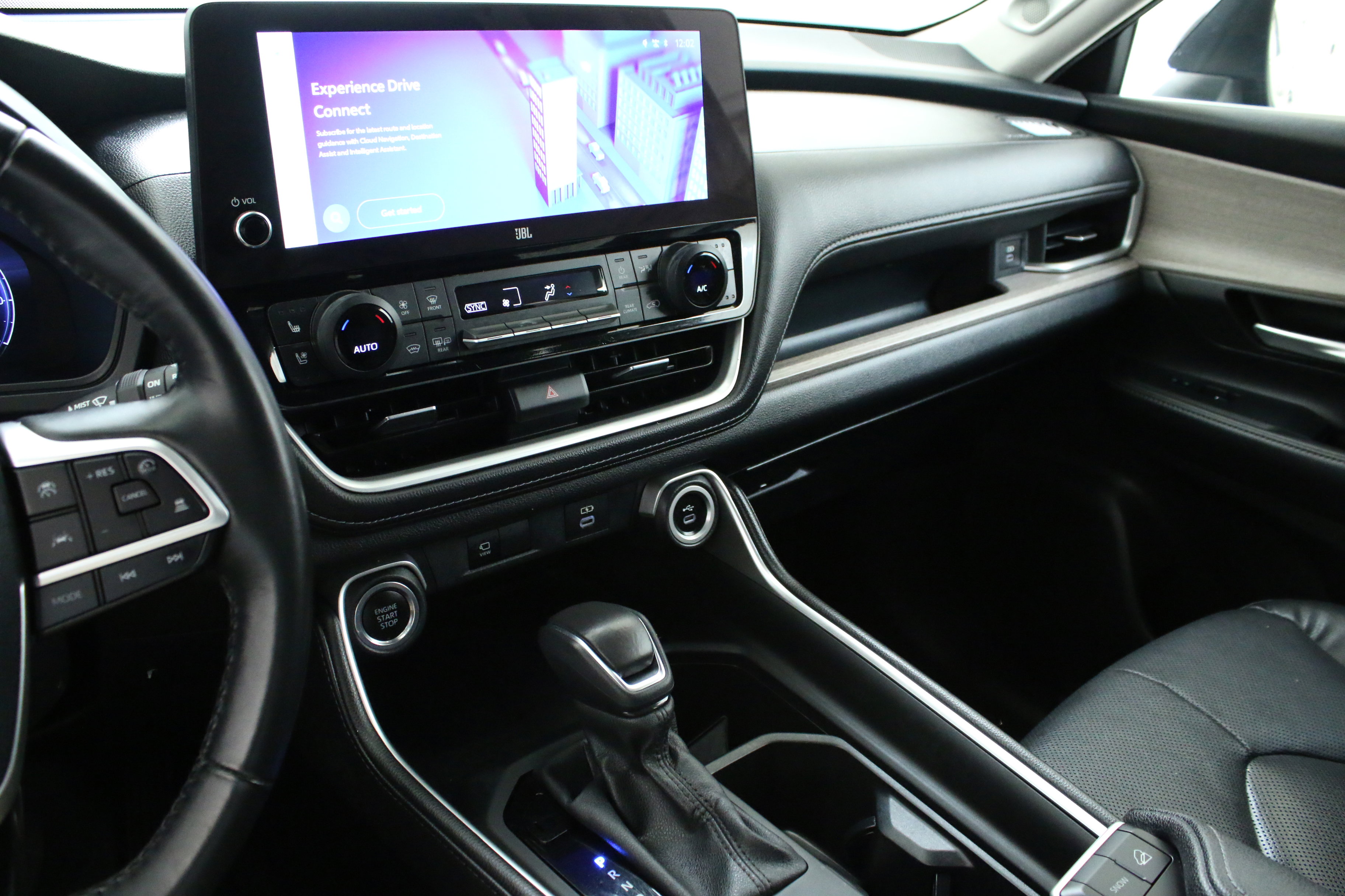 Used 2024 Toyota Grand Highlander Limited image 19