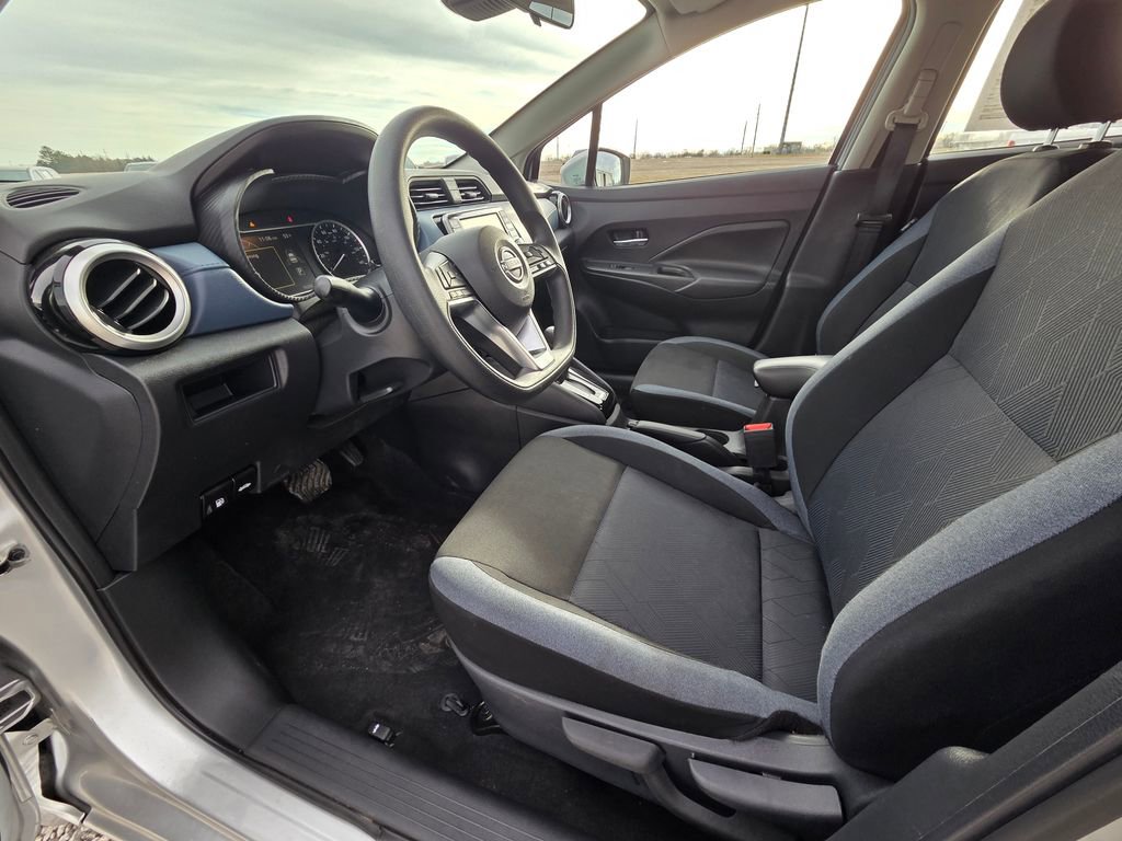 Used 2024 Nissan Versa SV w/ Trunk Package image 12