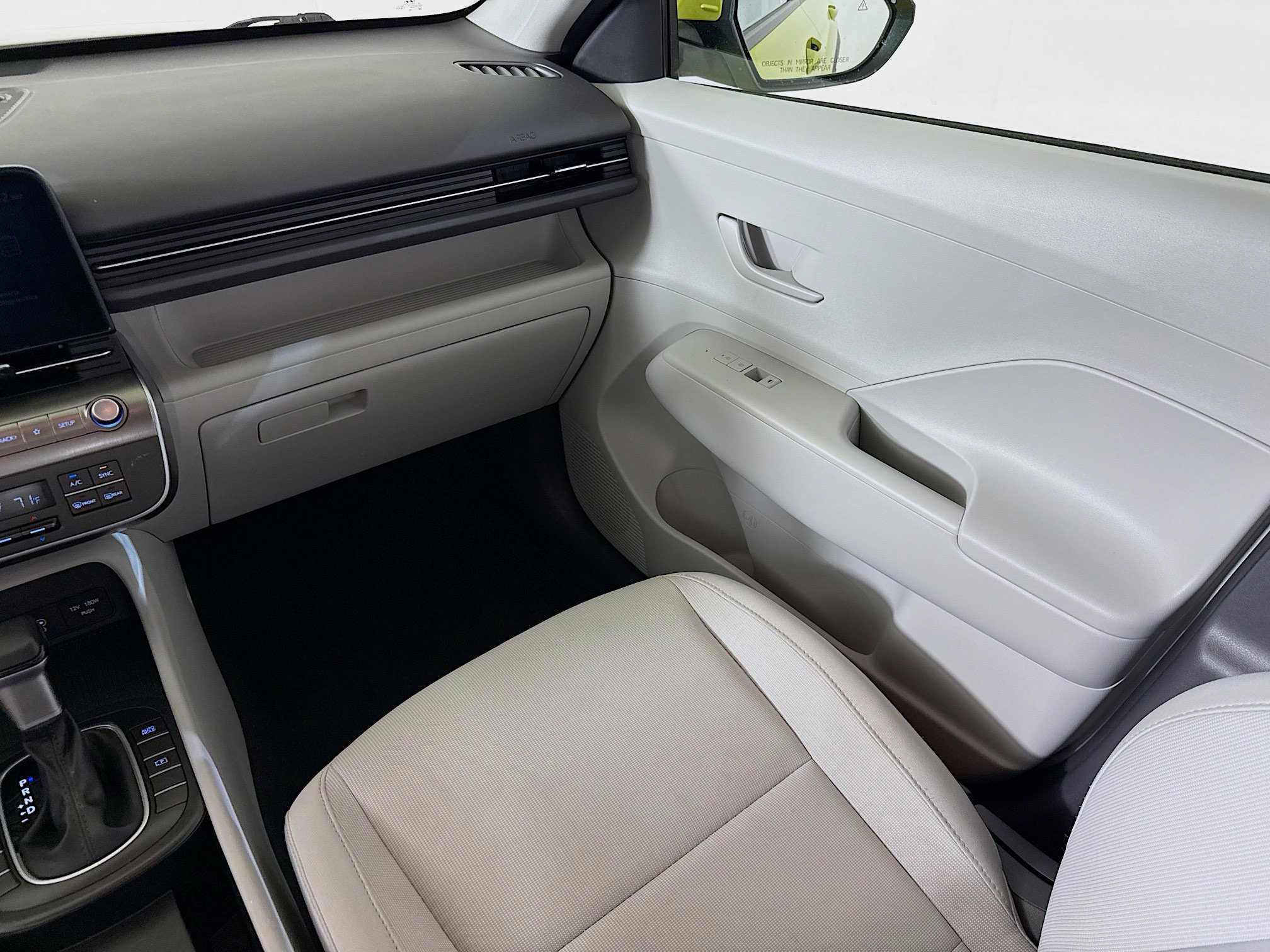 Used 2025 Hyundai Kona SEL image 26