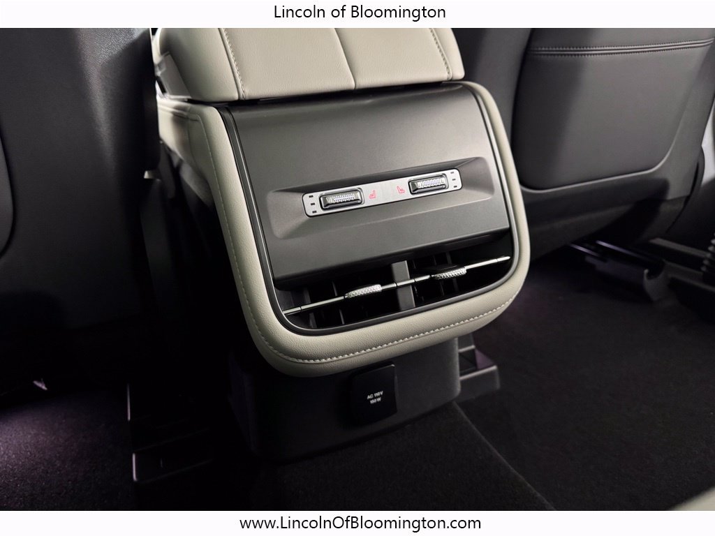 New 2026 Lincoln Nautilus Reserve w/ Jet Appearance Package AWD/4WD image 15