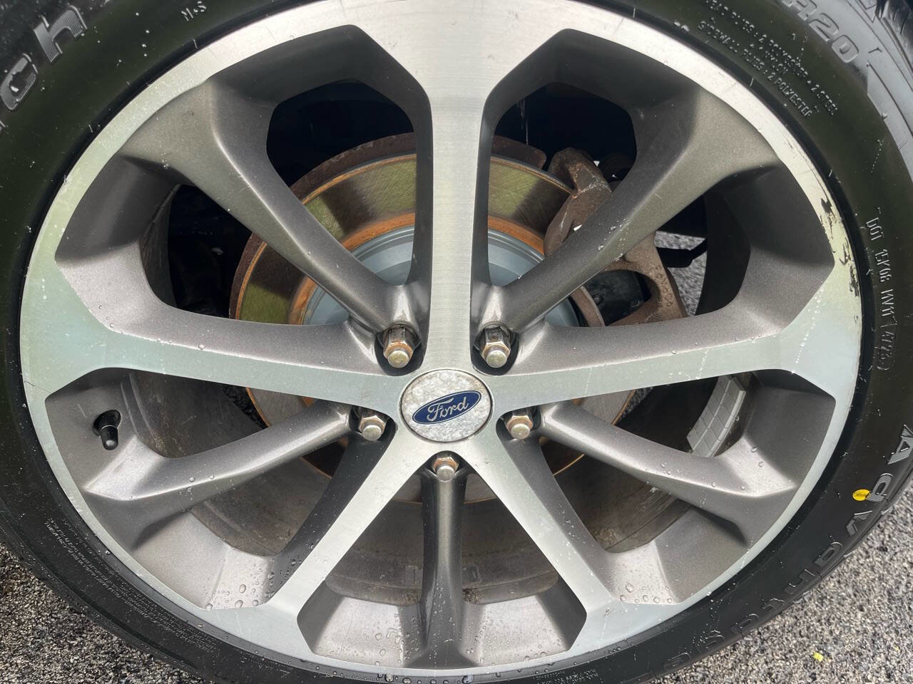 Used 2016 Ford Taurus Limited w/ Driver Assist Package image 14