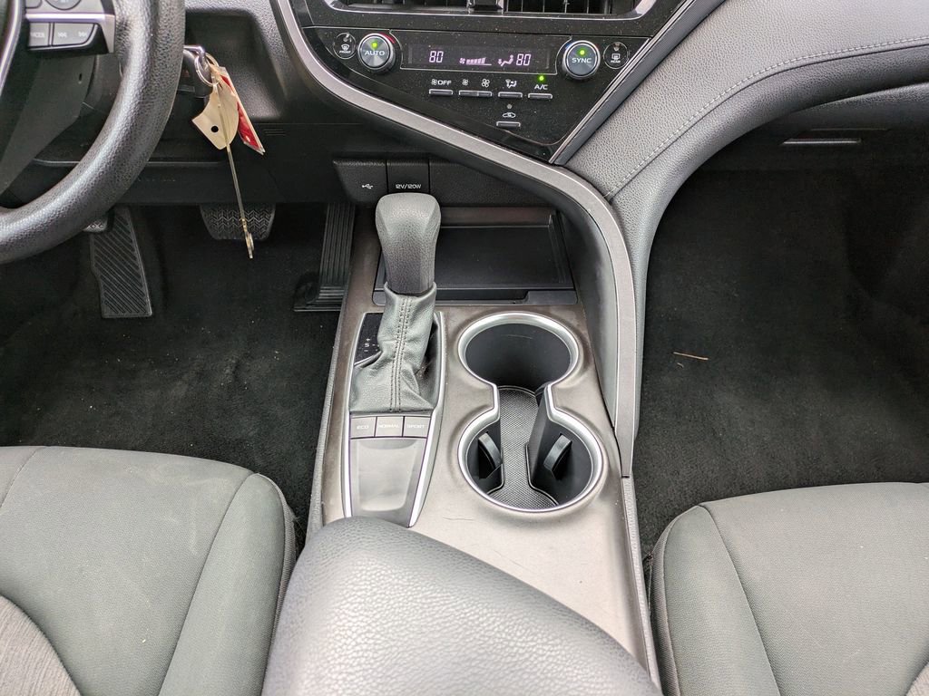 Used 2023 Toyota Camry LE image 19
