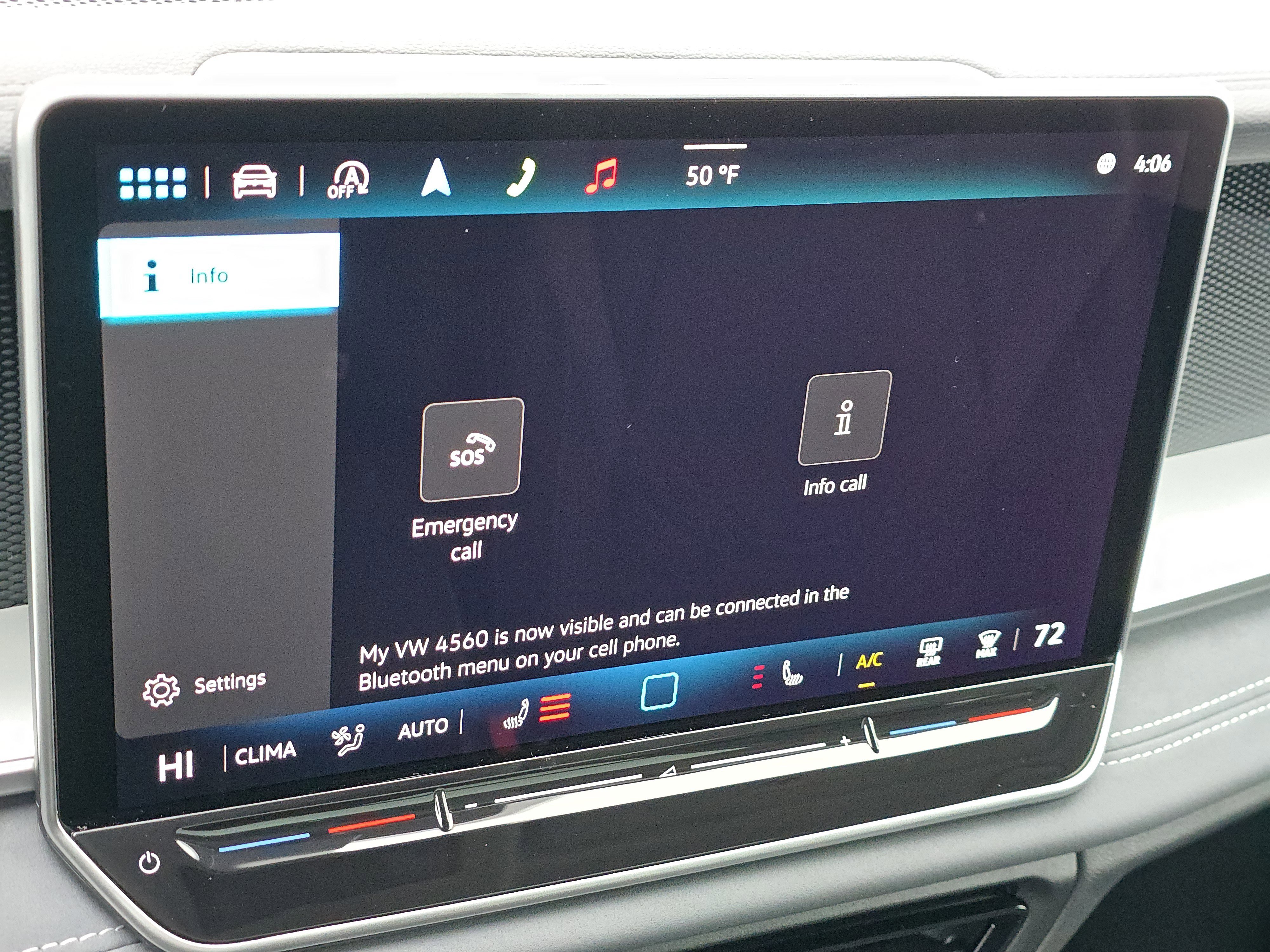 New 2025 Volkswagen Tiguan SE image 13