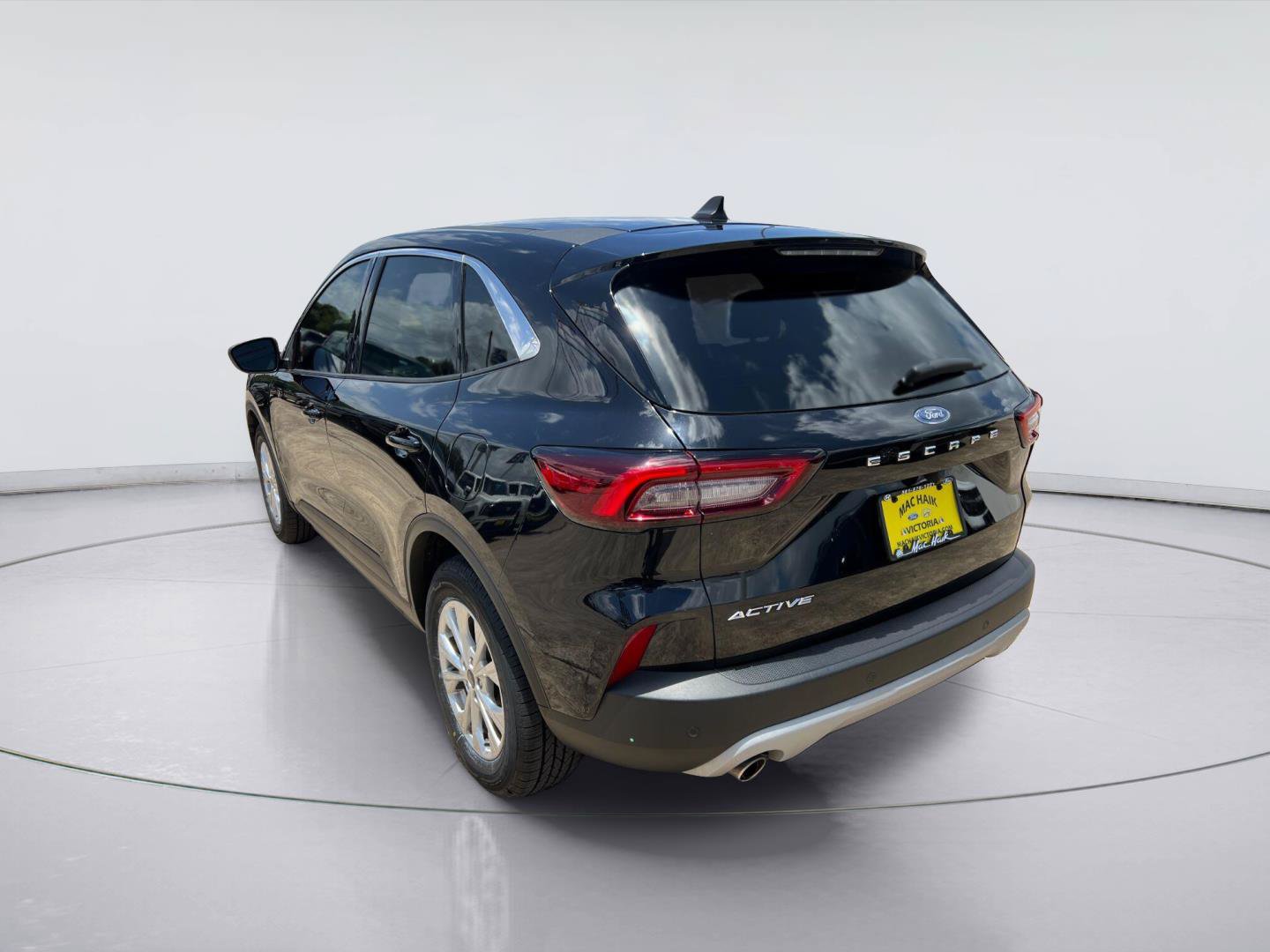 Used 2023 Ford Escape Active w/ Tech Pack #1 FWD image 5