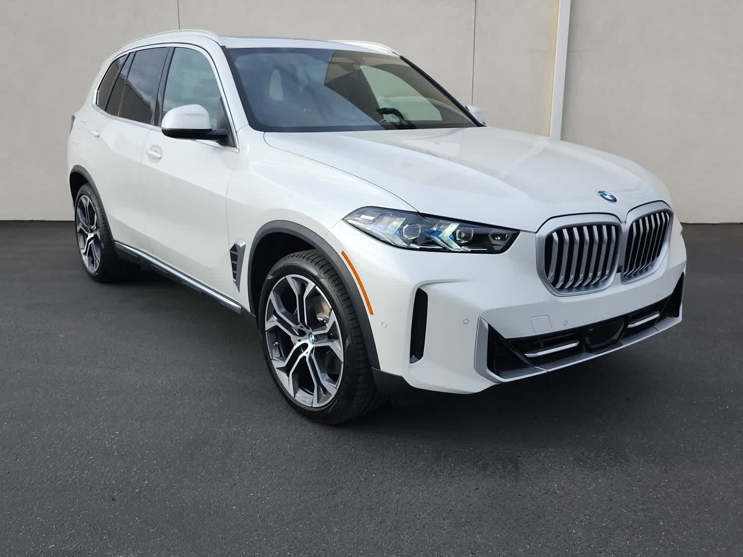 New 2026 BMW X5 xDrive40i AWD/4WD image 2