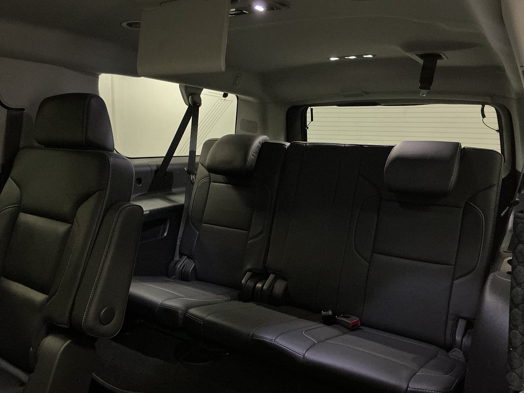 Used 2018 Chevrolet Suburban Premier AWD/4WD image 29