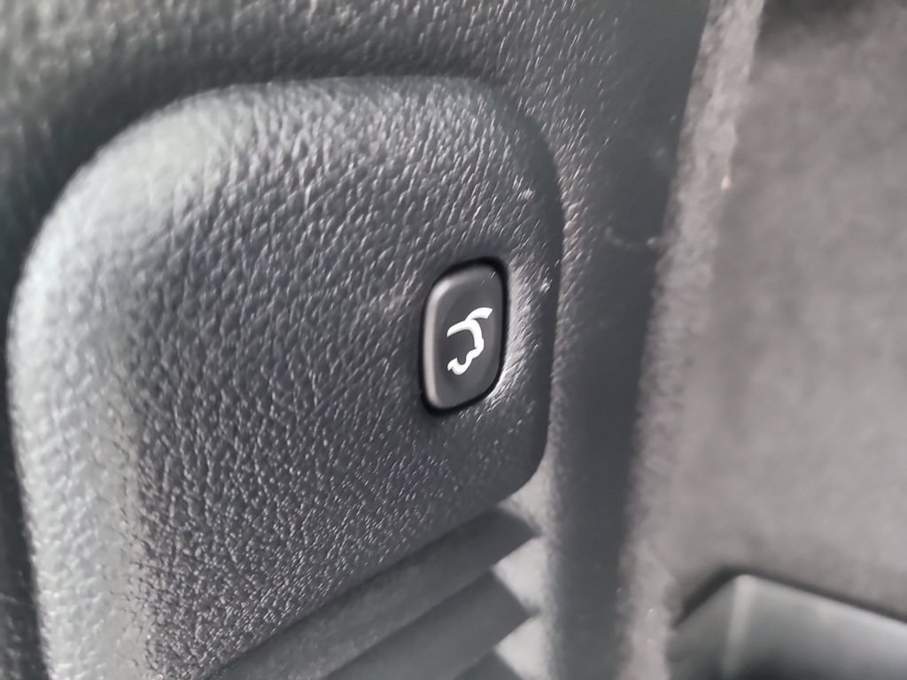 Certified 2022 Dodge Durango R/T RWD image 12