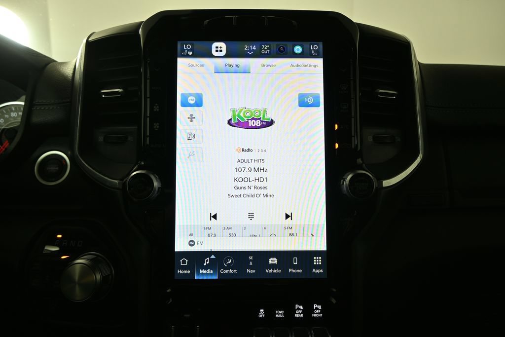 Used 2023 RAM 1500 Laramie AWD/4WD image 27
