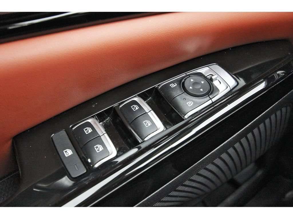 Used 2023 Kia Carnival SX FWD image 23