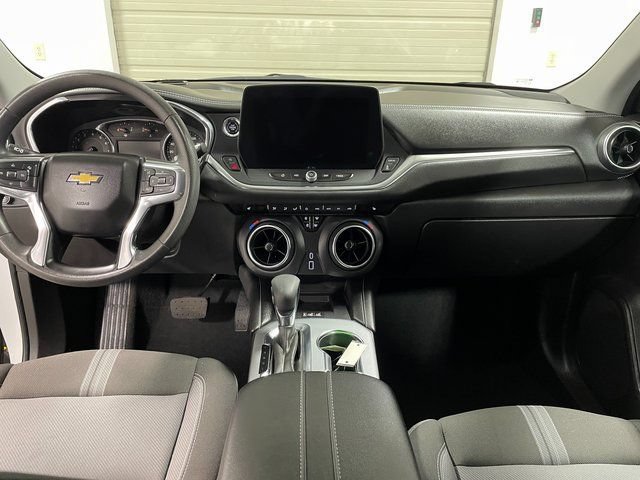 Used 2024 Chevrolet Blazer LT w/ Convenience Package AWD/4WD image 13