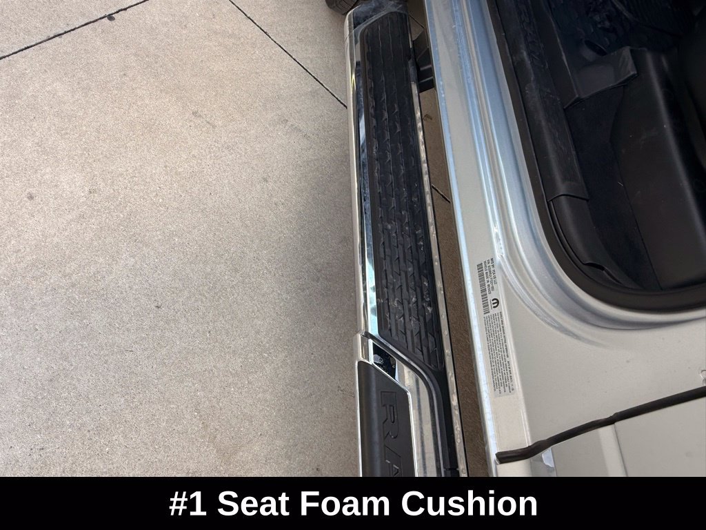 New 2026 RAM 3500 Laramie AWD/4WD image 30