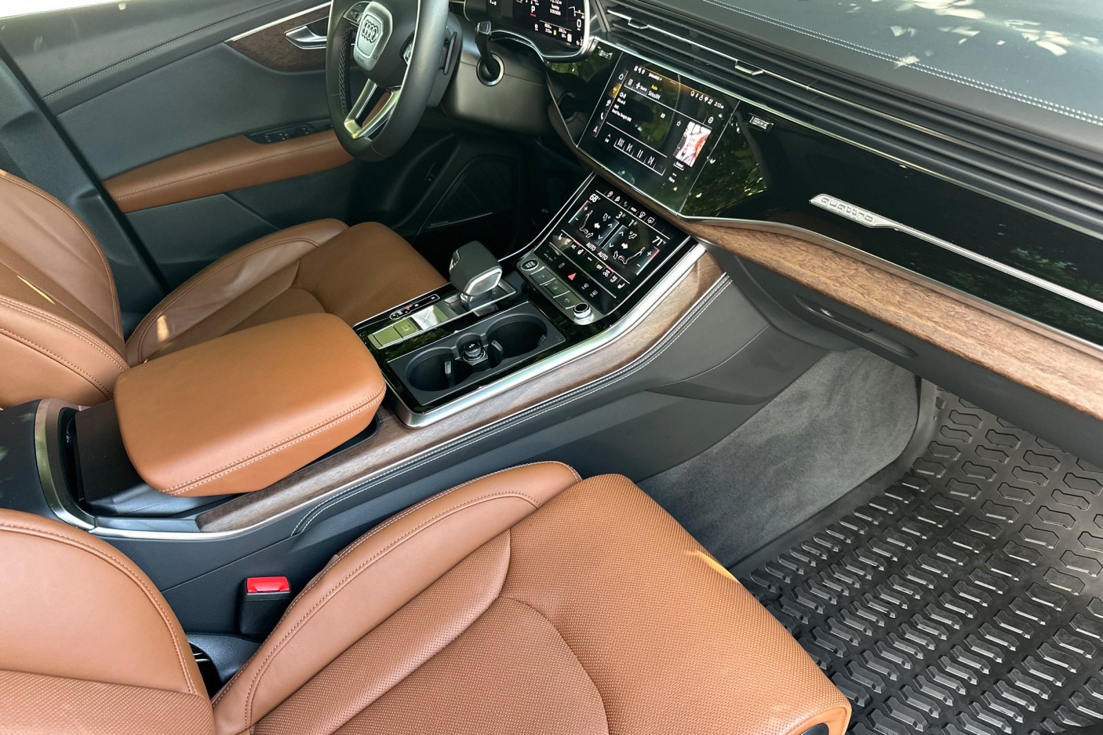 Used 2025 Audi Q8 Prestige AWD/4WD image 20