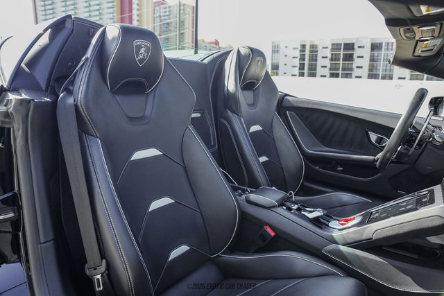 Used 2020 Lamborghini Huracan EVO AWD/4WD image 40