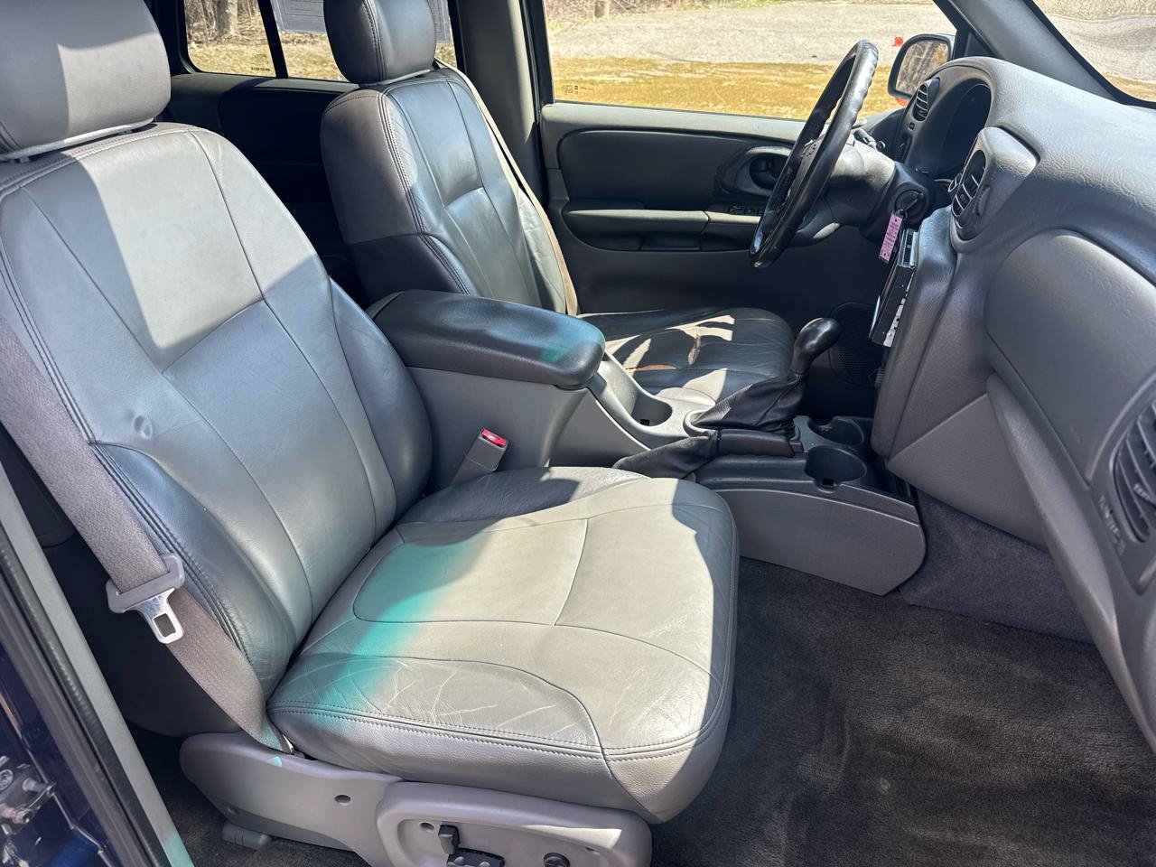 Used 2003 Chevrolet TrailBlazer LTZ AWD/4WD image 17