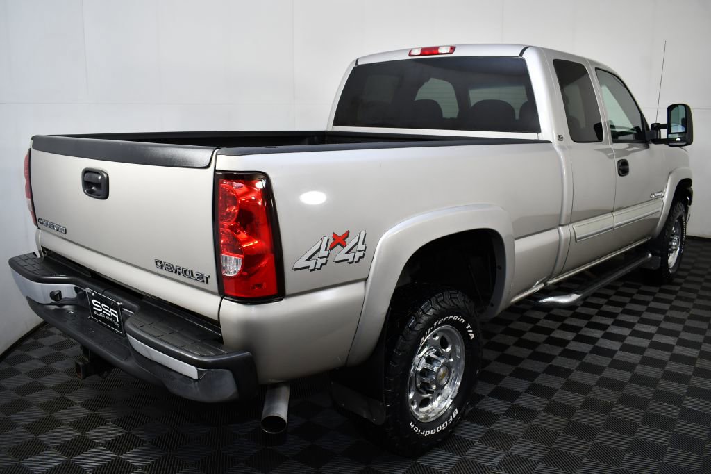 Used 2004 Chevrolet Silverado 2500 LS image 6