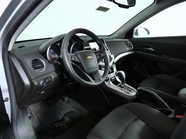 Used 2015 Chevrolet Cruze LT image 15