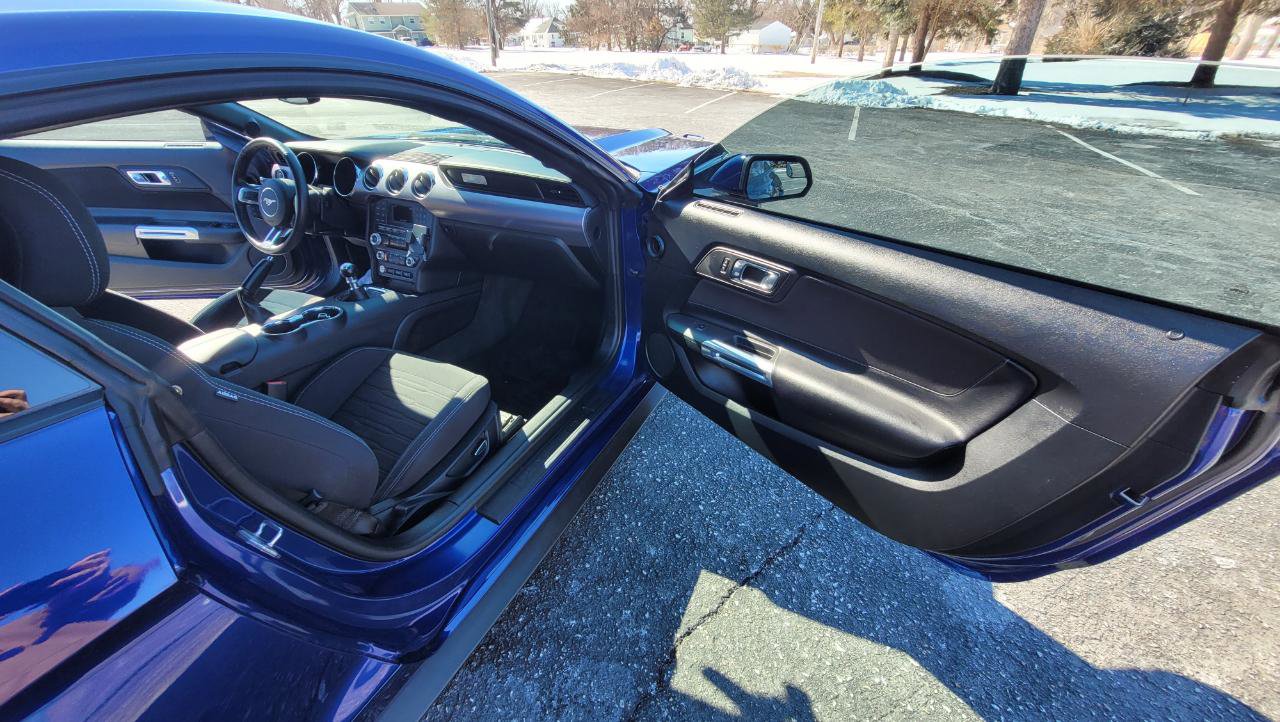 Used 2016 Ford Mustang GT image 12