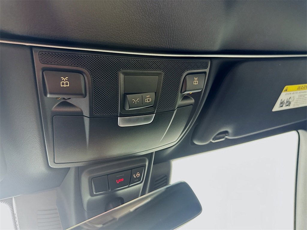 Used 2023 Mercedes-Benz C 43 AMG 4MATIC Cabriolet image 33