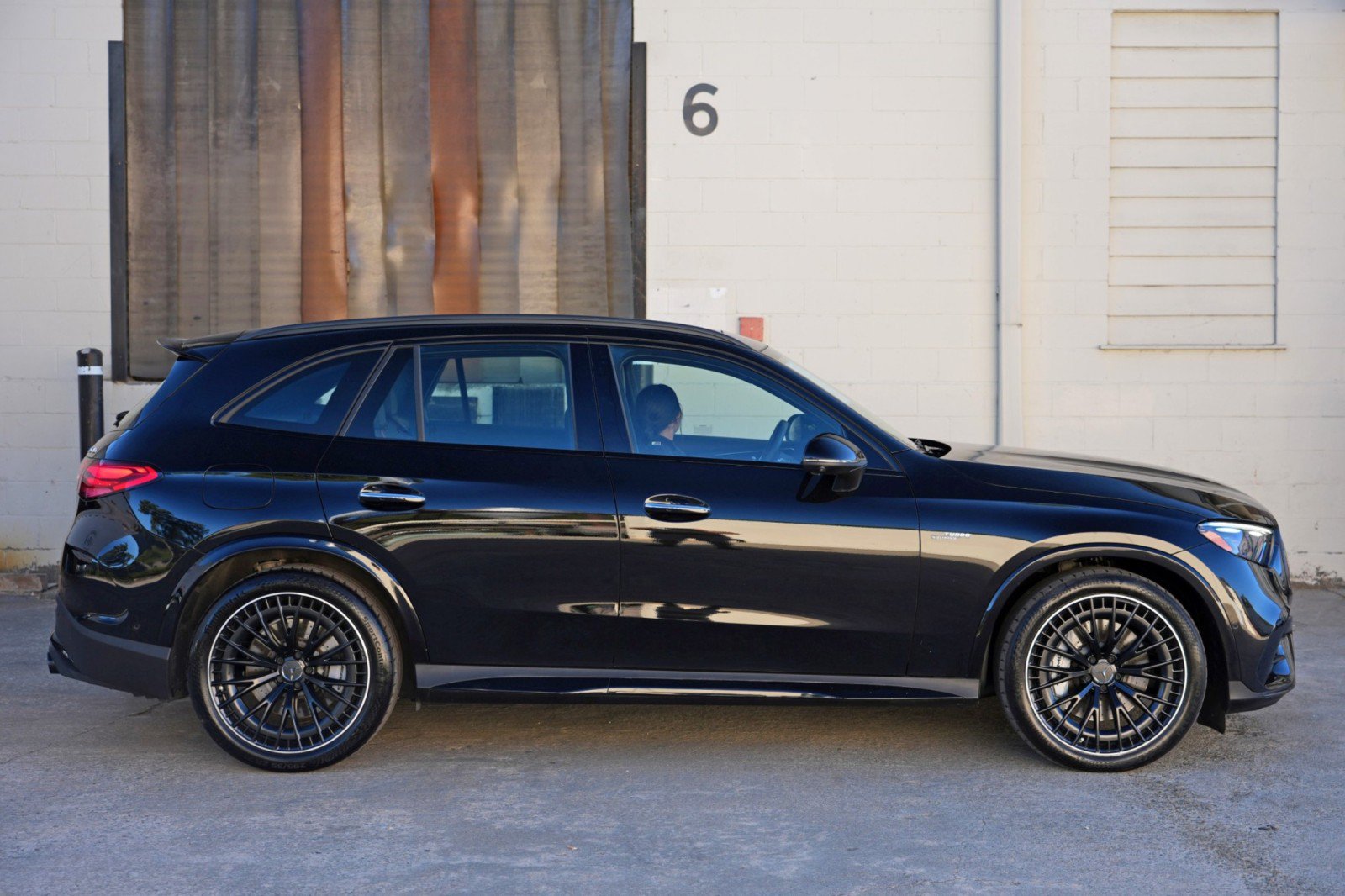 Used 2025 Mercedes-Benz GLC 43 AMG 4MATIC w/ AMG Night Package image 60