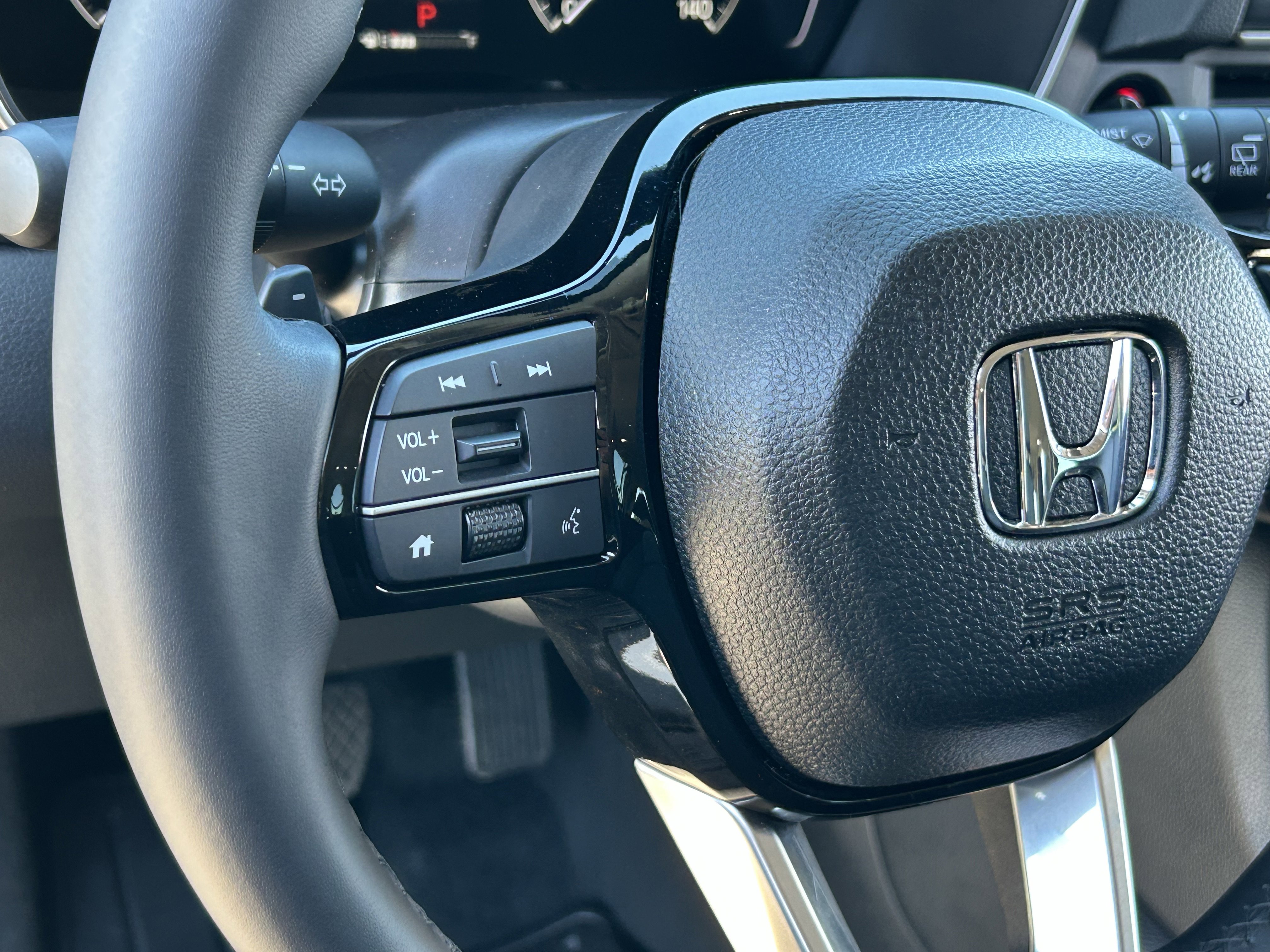 Used 2025 Honda Pilot EX-L image 25
