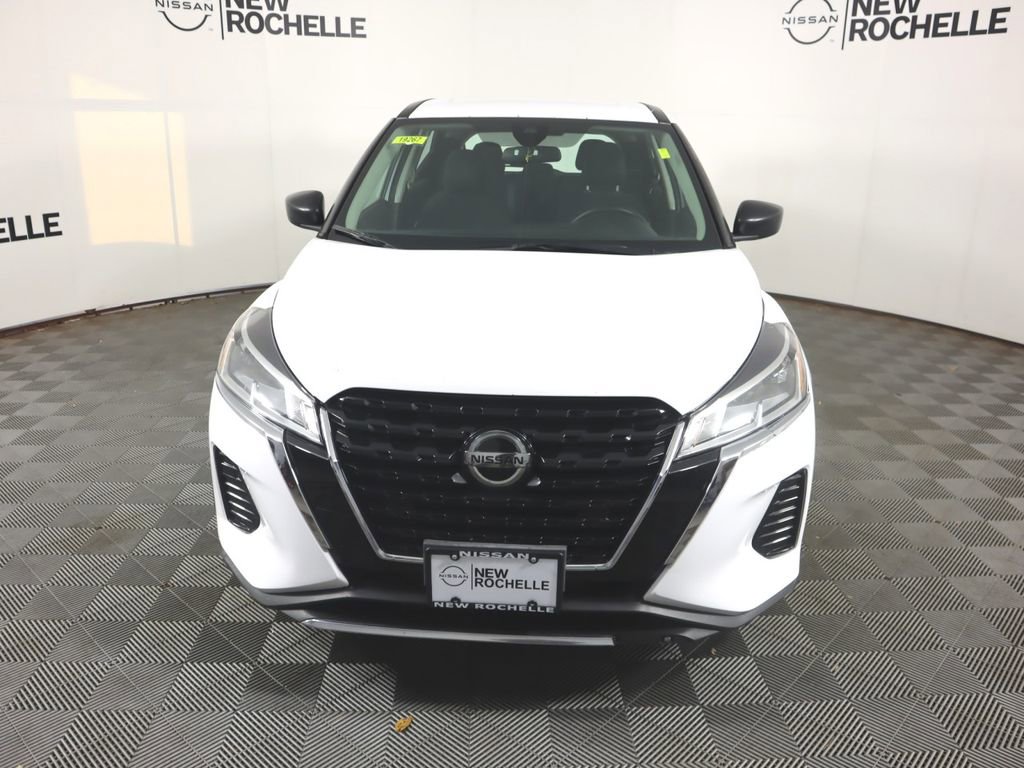 Used 2021 Nissan Kicks S image 2