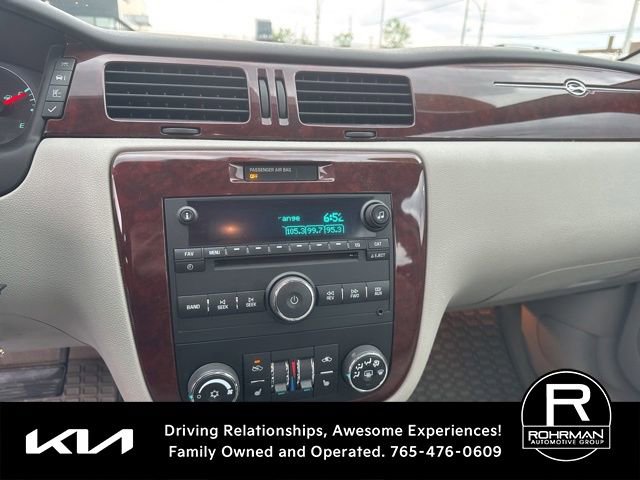 Used 2010 Chevrolet Impala LT w/ Luxury Edition Package FWD image 11