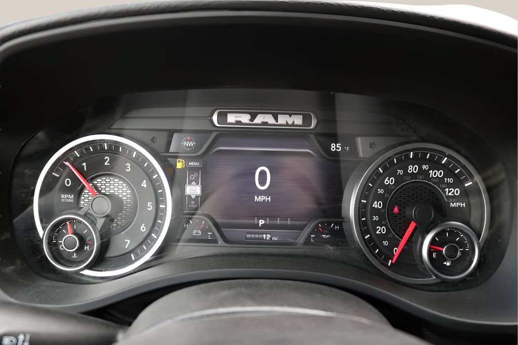 New 2026 RAM 1500 Express AWD/4WD image 23