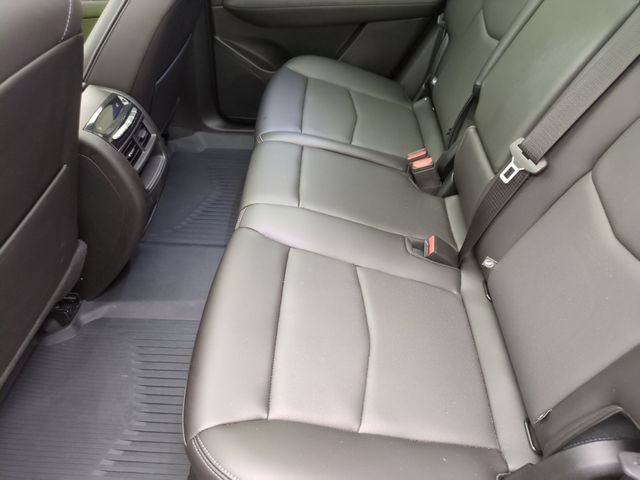 Used 2026 Cadillac XT5 Premium Luxury w/ Driver Assist Package AWD/4WD image 22