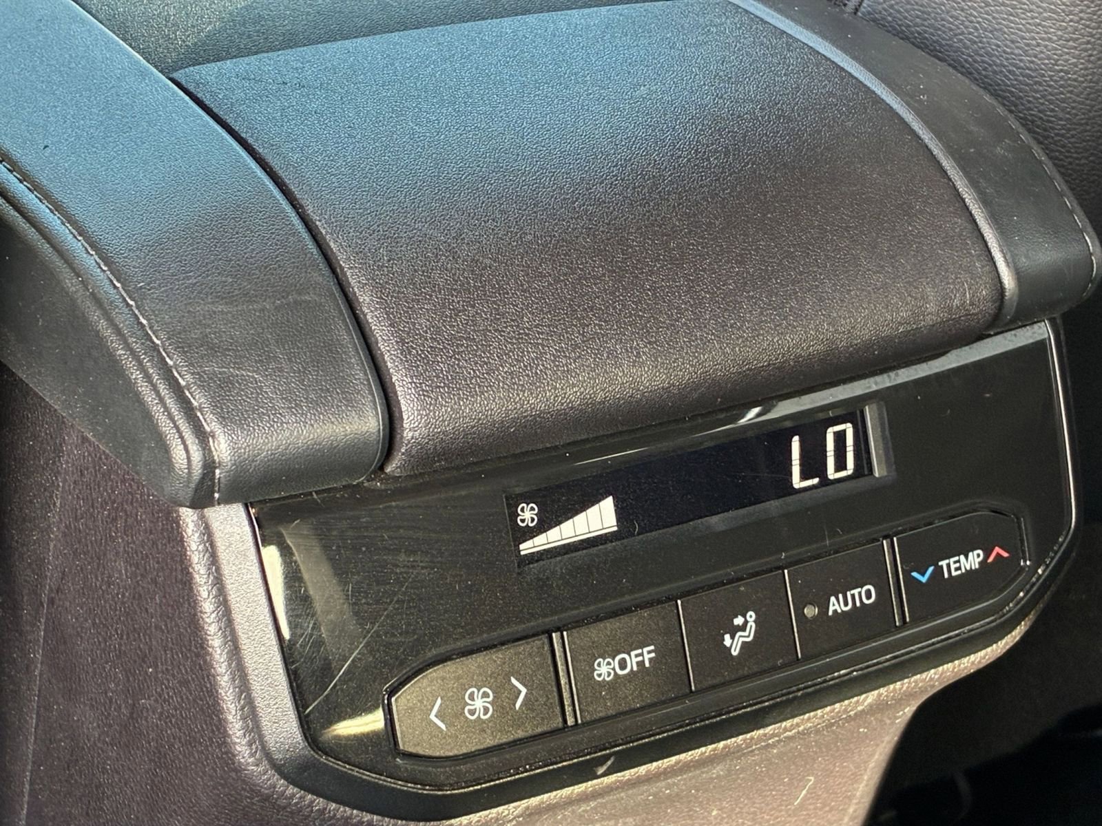 Used 2025 Toyota Highlander XSE image 25